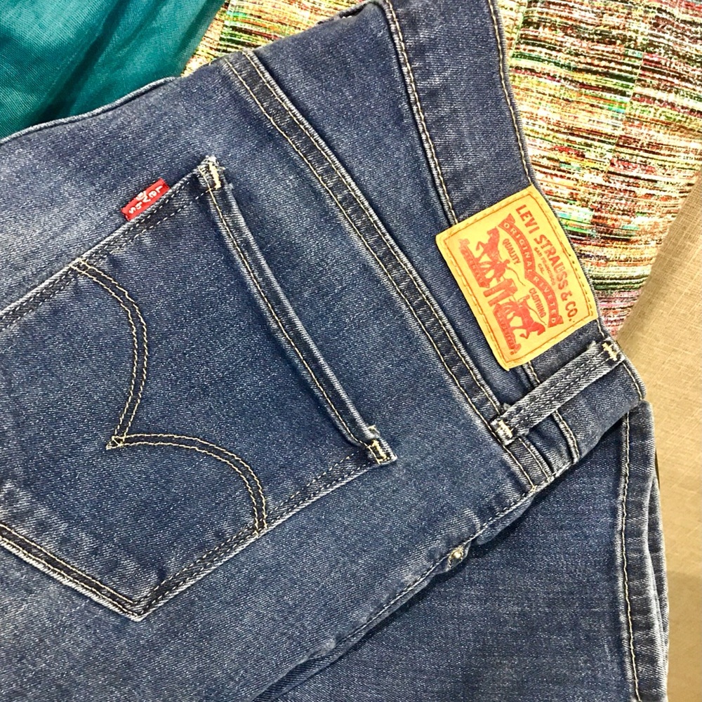 Levi’s 312 Shaping